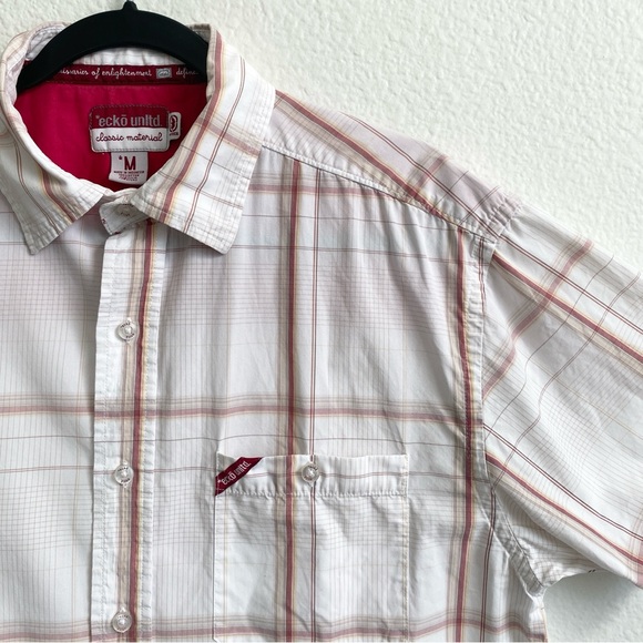 Ecko Unltd Men's White & Red Plaid Short Sleeve Button Up Pocket Shirt - Picture 5 of 11